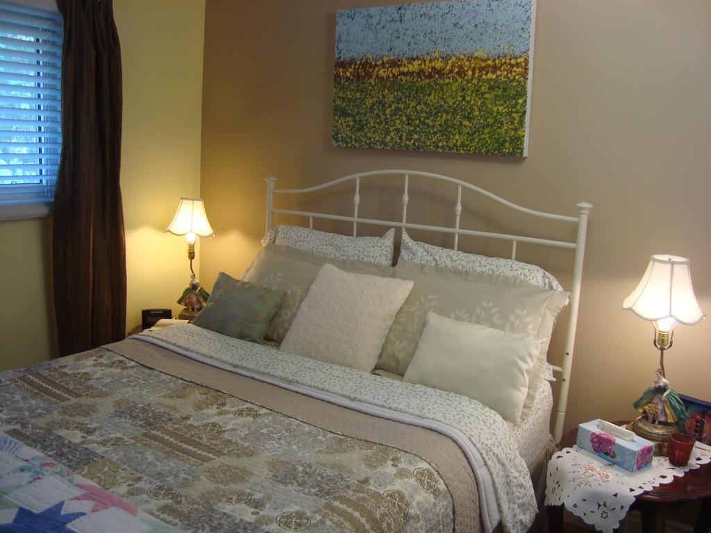 Paddington Place Bed & Breakfast Oshawa Eksteriør billede