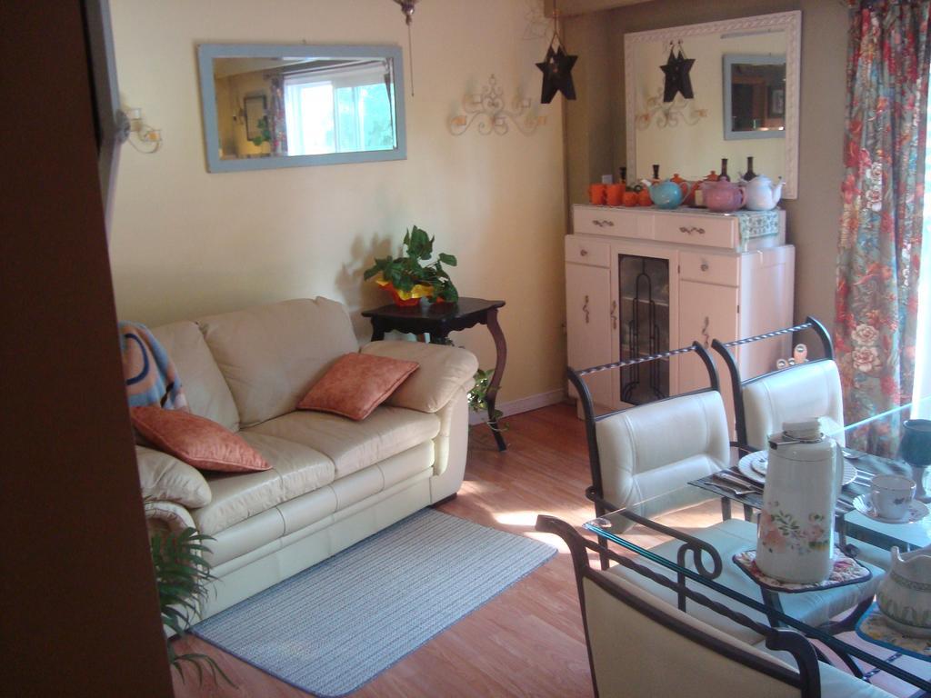 Paddington Place Bed & Breakfast Oshawa Eksteriør billede