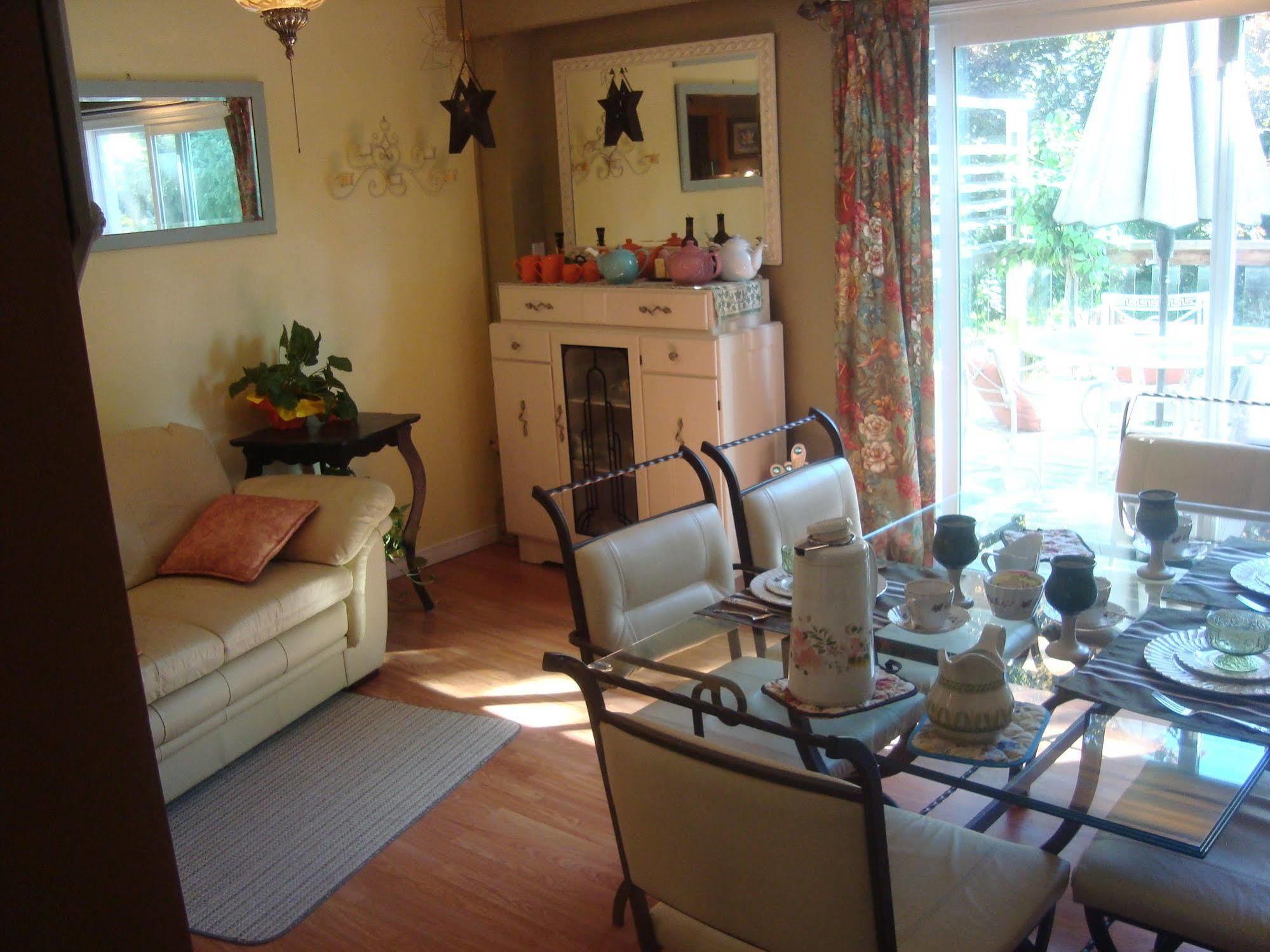 Paddington Place Bed & Breakfast Oshawa Eksteriør billede